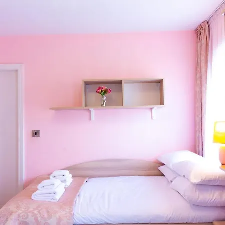 Guestready - Lovely With Balcony * Dublin